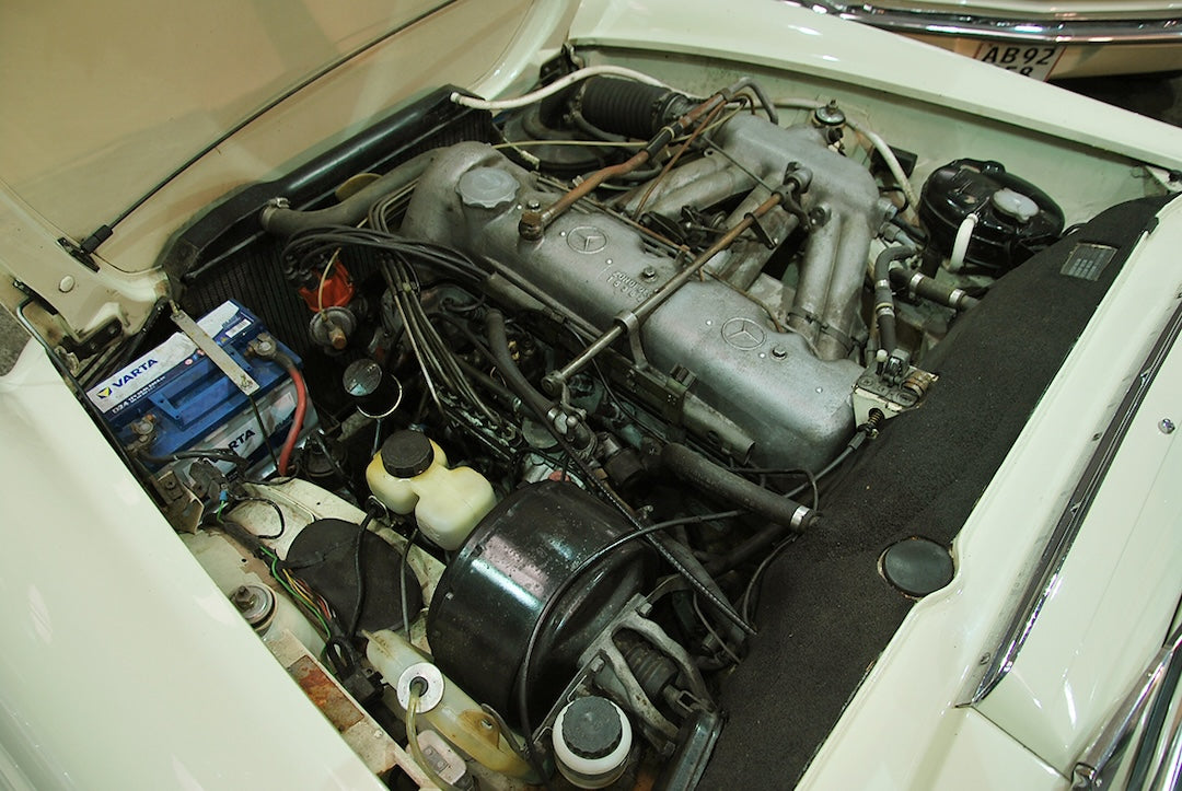 Mercedes-Benz 230SL Pagode