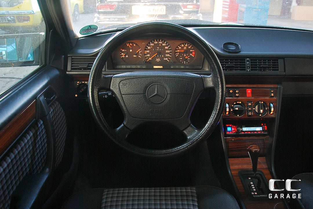 Mercedes-Benz E200T